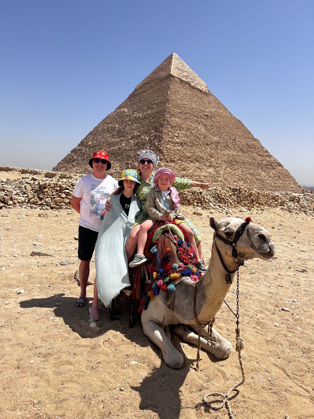 Hurghada : Day tour to Cairo excursion to Egyptian Museum by bus
