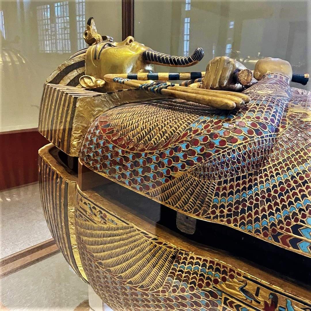 Hurghada : Day tour to Cairo excursion to Egyptian Museum by bus